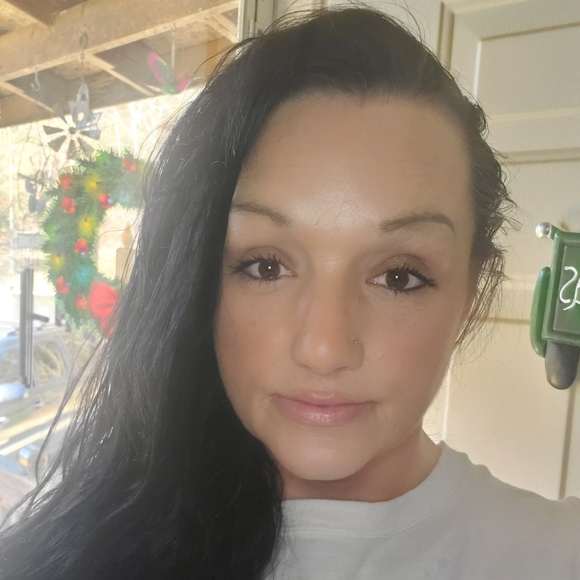 Meet your Posher, Jessica - Picture 4 of 16